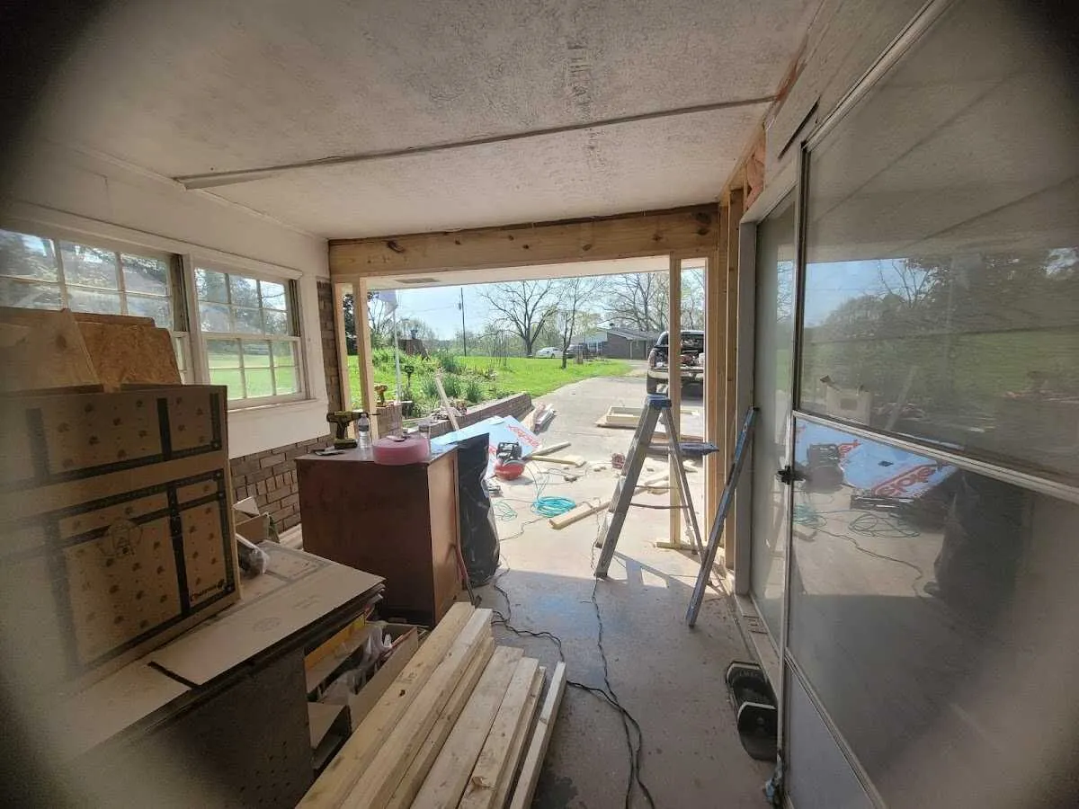 Air movers and dehumidifier for Drying & Dehumidification in Cleveland